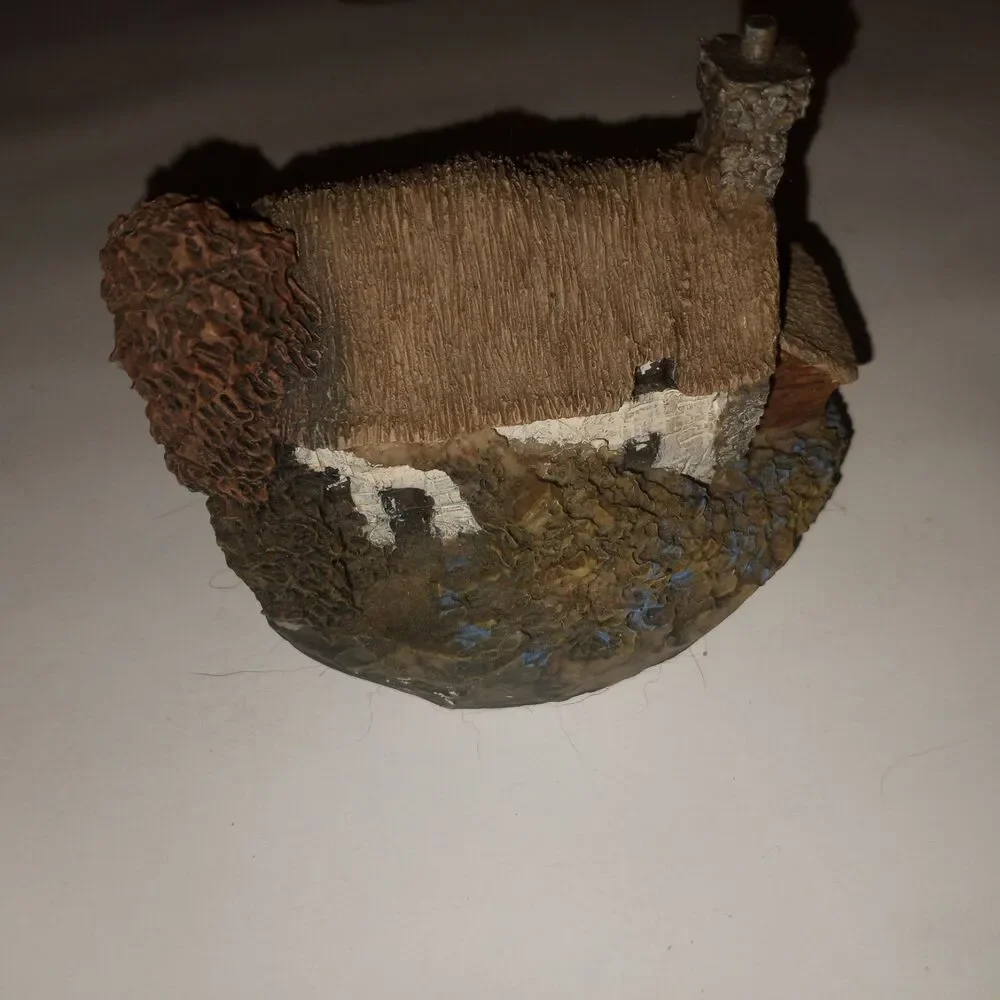 Christopher Holt 620 Bluebell Cottage Village Collection Miniature House England